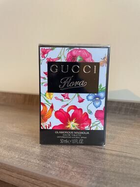 NEW IN BOX -Gucci Flora Glamorous Magnolia eau de toilette natural spray 50 ml